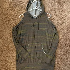 NWOT Camo open shoulder hoodie